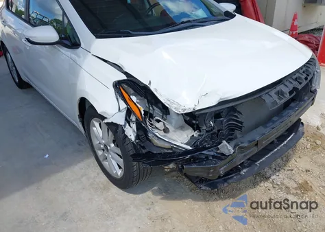 2017 Kia Forte S z USA, uszkodzony, nr VIN 3KPFL4A74HE110623